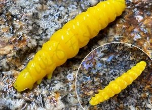 Gumená nástraha Larva 35mm 12ks Žltá 007